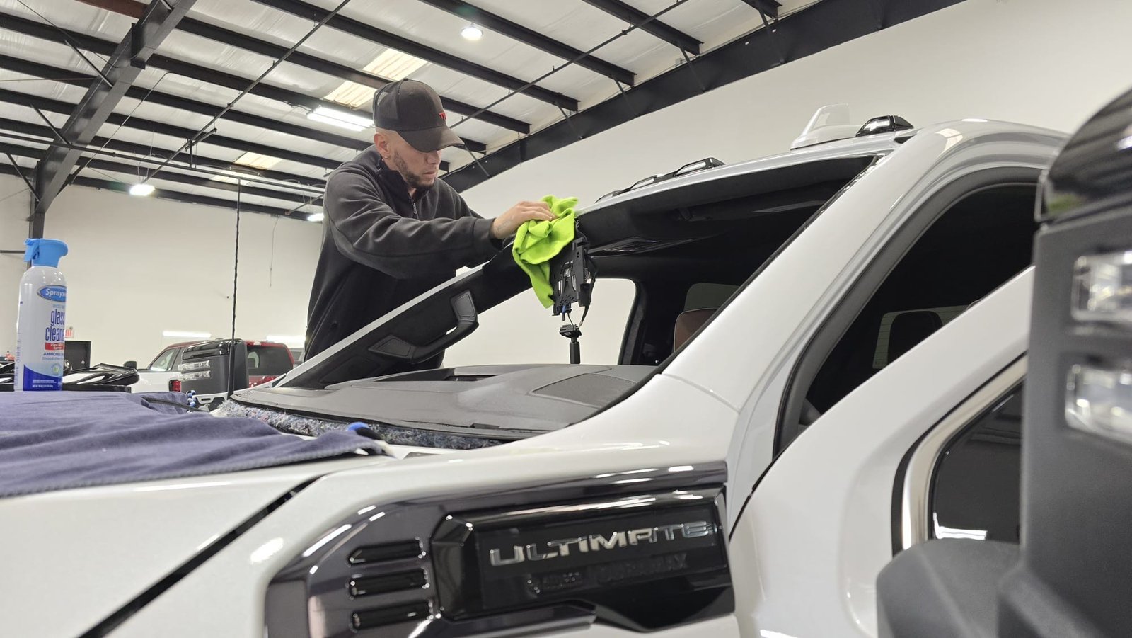 ISH Auto Glass windshield replacement work example 3